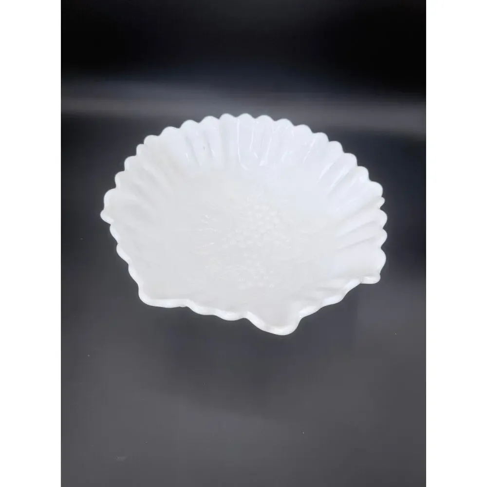 Vintage Westmoreland Paneled Grape Milk Glass 10in Centerpiece Bowl